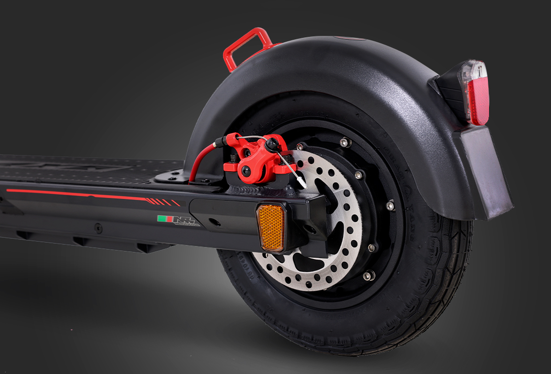 AXS Scooter 500 Detalles frenos de disco Interiores web