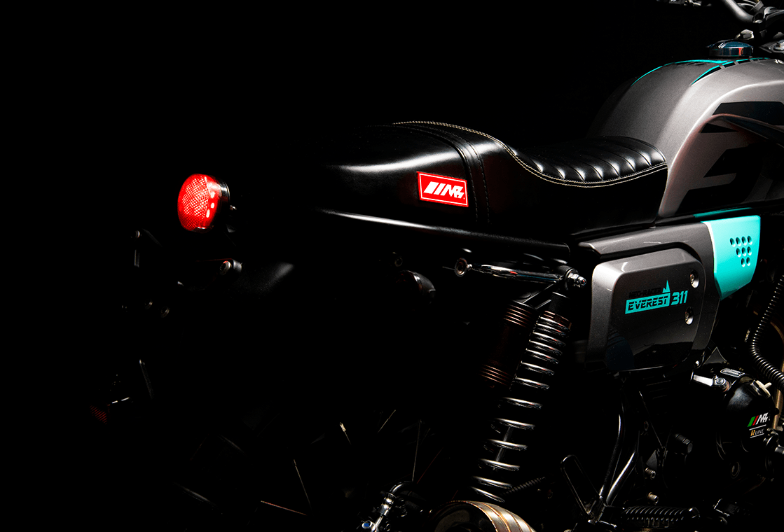 MB-Singl-Performance-EVEREST-Section6-img2-min