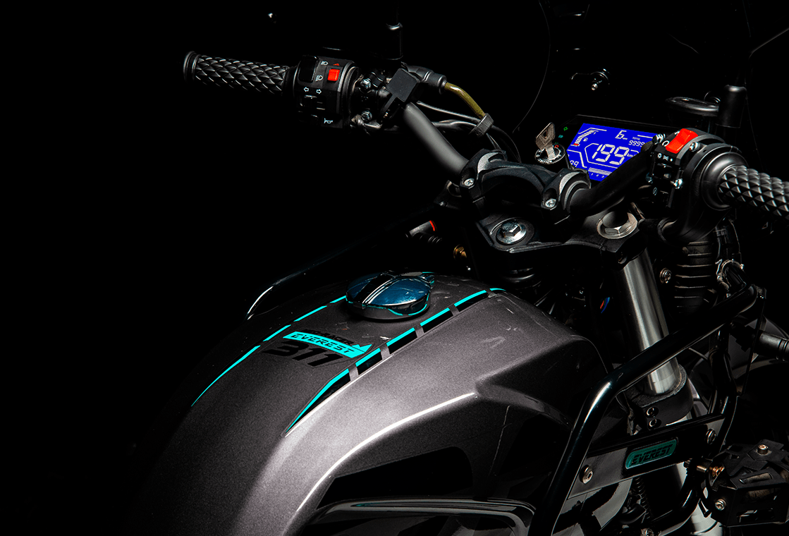 MB-Singl-Performance-EVEREST-Section6-img3-min