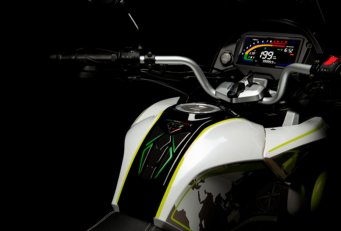 MB-Singl-Performance-GRANT-Section6-img4-min