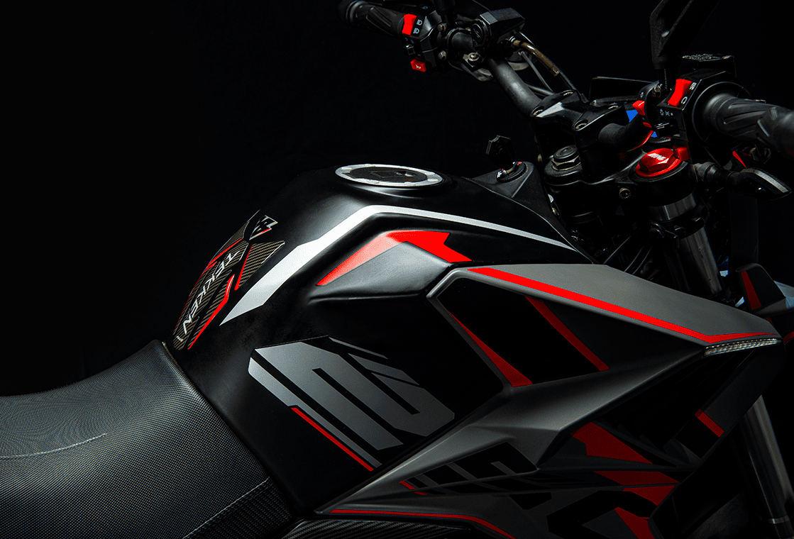 MB-Singl-Performance-TEKKEN250-Section6-img4