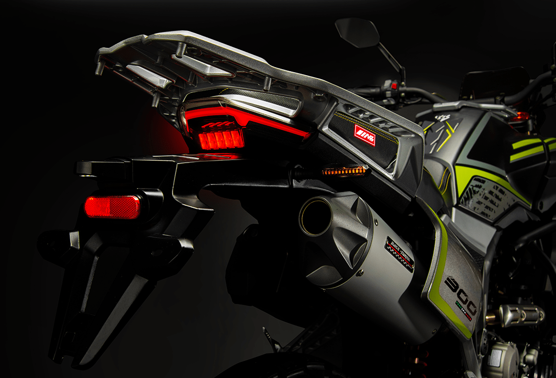 MB-Singl-Performance-XROAD-Section6-img3-min